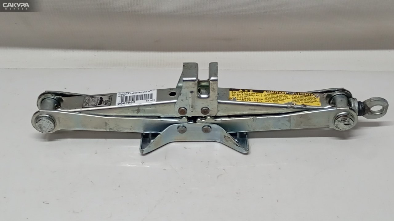 Домкрат Toyota Corolla Fielder NZE144G 1NZ-FE: купить в Сакура Красноярск.