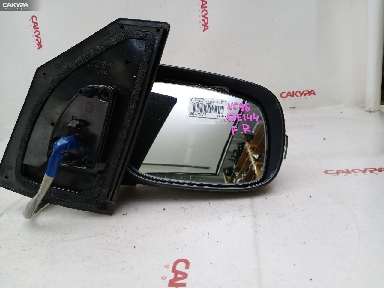 Зеркало боковое правое Toyota Corolla Fielder NZE144G 1NZ-FE: купить в Сакура Красноярск.