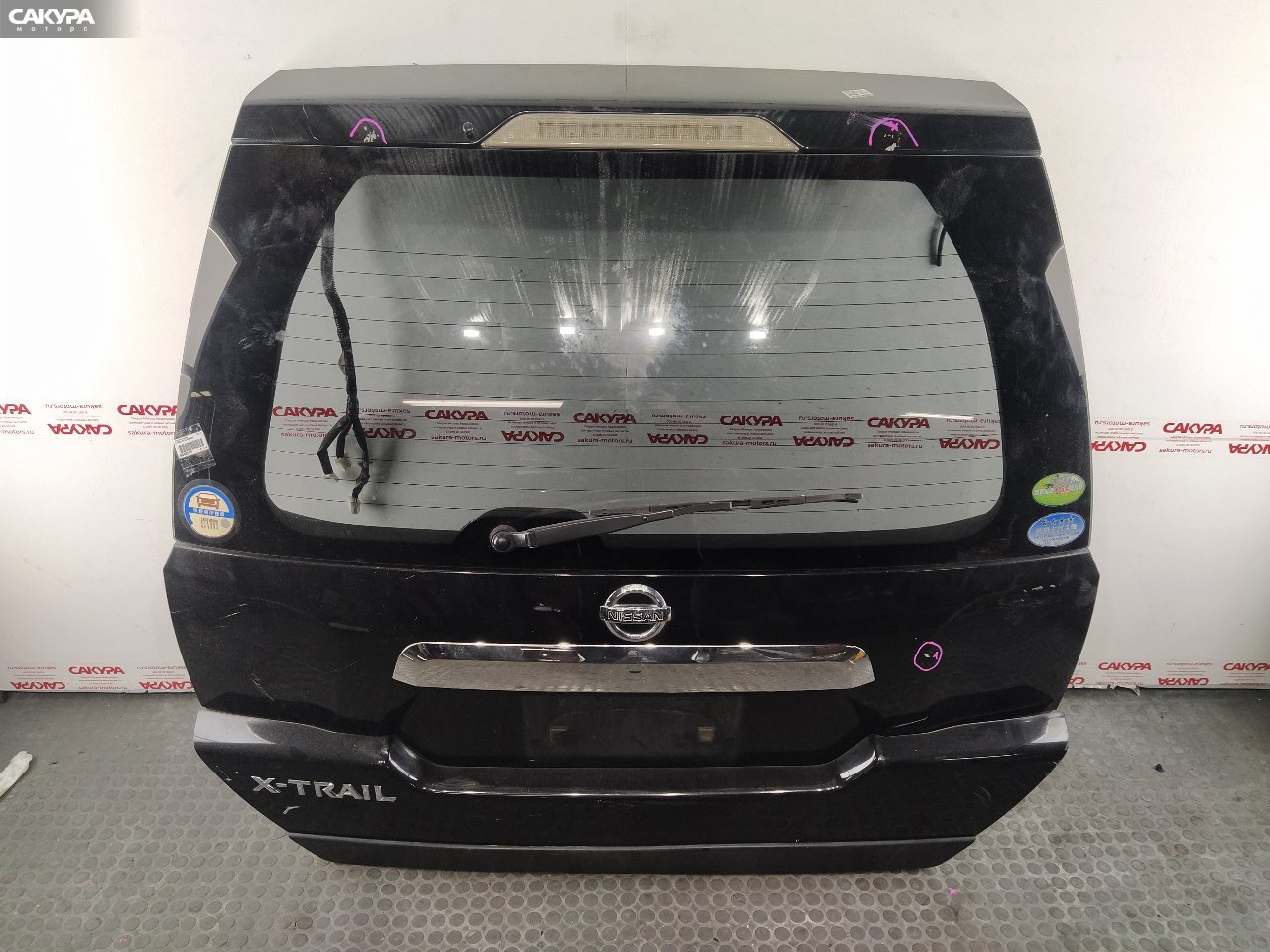 Дверь багажника Nissan X-TRAIL NT31 MR20DE: купить в Сакура Красноярск.