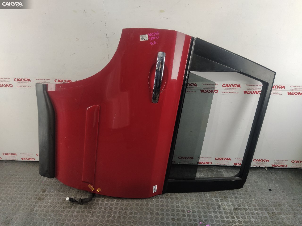 Дверь боковая задняя правая Nissan X-TRAIL TNT31 QR25DE: купить в Сакура Красноярск.