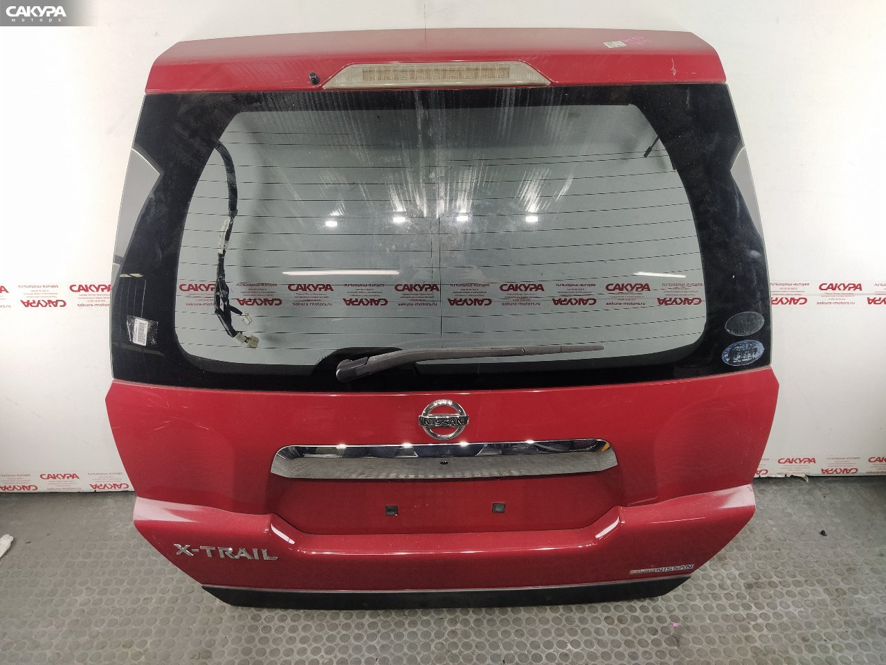 Дверь багажника Nissan X-TRAIL TNT31 QR25DE: купить в Сакура Красноярск.