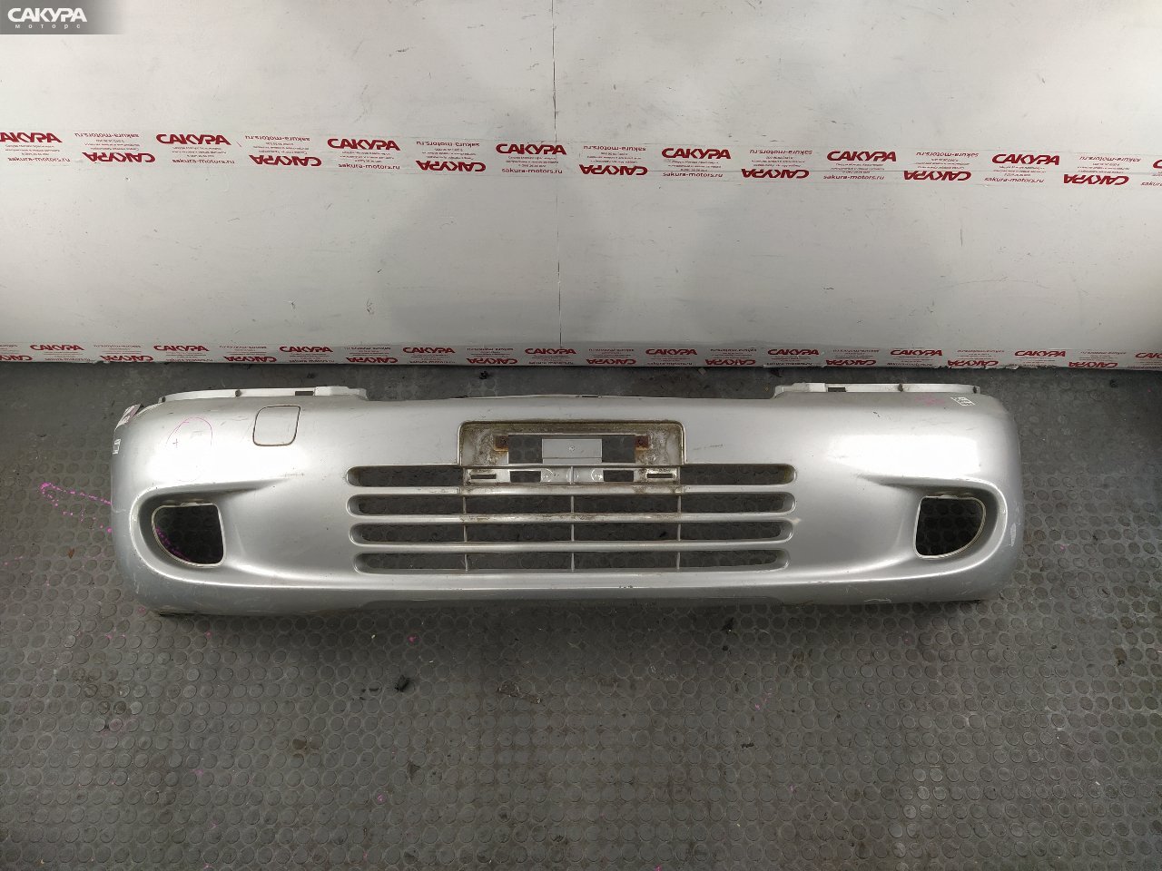 Бампер передний Toyota Funcargo NCP20 2NZ-FE: купить в Сакура Красноярск.