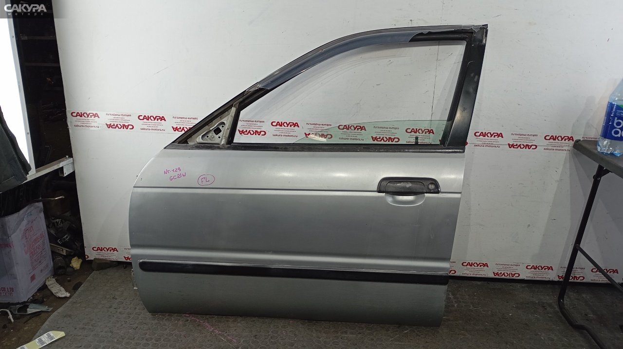 Дверь боковая передняя левая Suzuki Cultus Crescent GC21W G15A: купить в Сакура Красноярск.