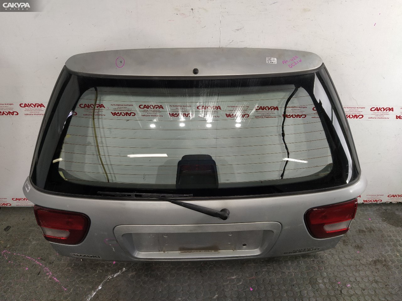 Дверь багажника Suzuki Cultus Crescent GC21W G15A: купить в Сакура Красноярск.