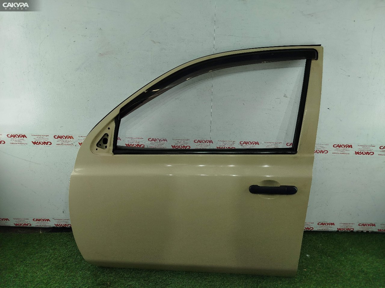 Дверь боковая передняя левая Nissan March AK12 CR12DE: купить в Сакура Красноярск.