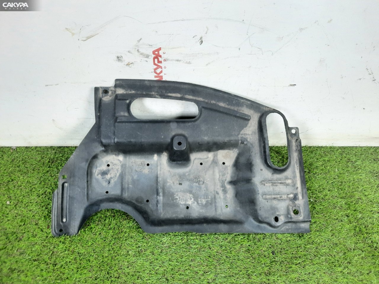 Защита ДВС правая Toyota Vista Ardeo ZZV50G 1ZZ-FE: купить в Сакура Красноярск.