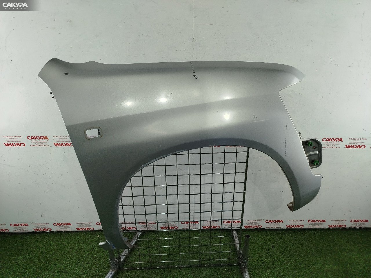 Крыло переднее правое Toyota Probox NCP51V 1NZ-FE: купить в Сакура Красноярск.