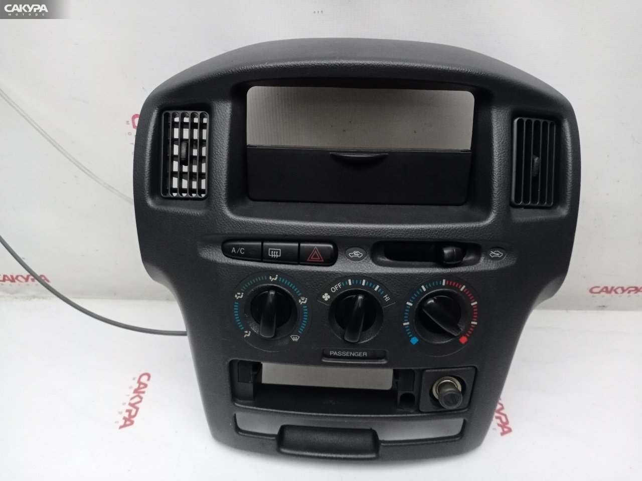 Блок управления климат-контролем Toyota Probox NCP51V 1NZ-FE: купить в Сакура Красноярск.
