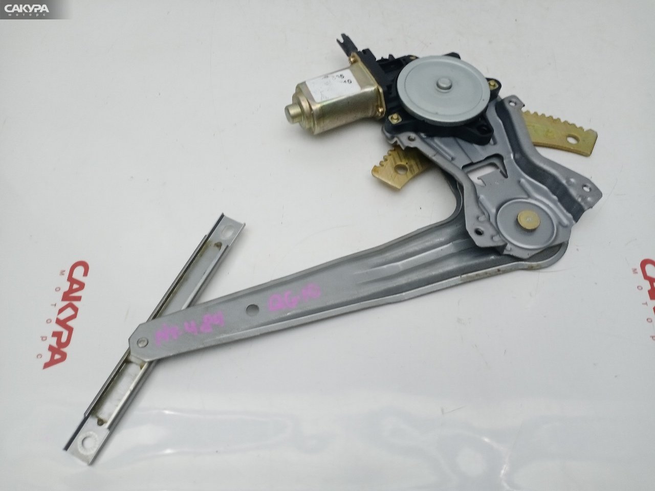 Стеклоподъемник задний правый Nissan Bluebird Sylphy QG10 QG18DE: купить в Сакура Красноярск.