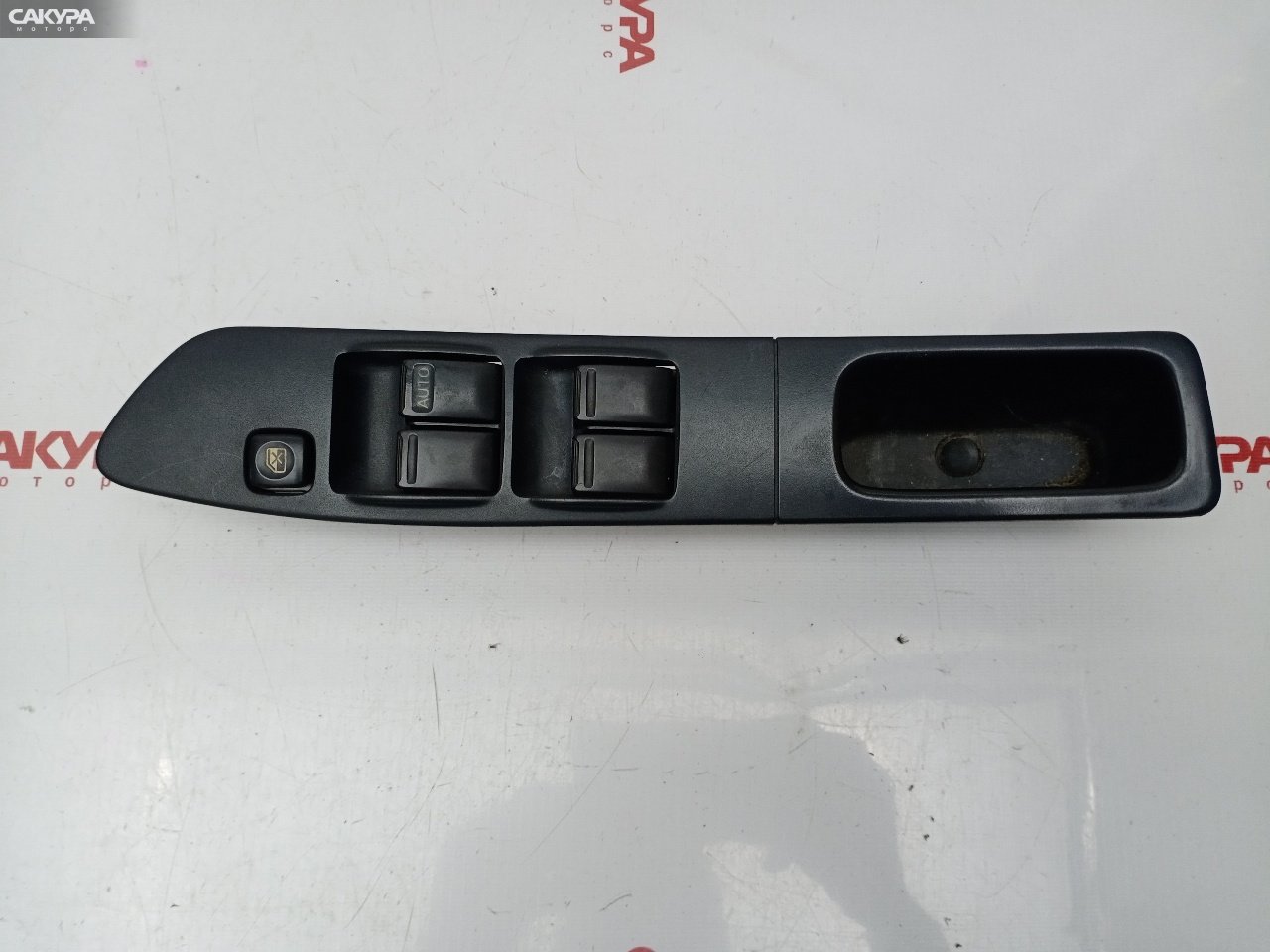 Блок управления стеклоподъемниками передний правый Subaru Impreza GG3 EJ152: купить в Сакура Красноярск.