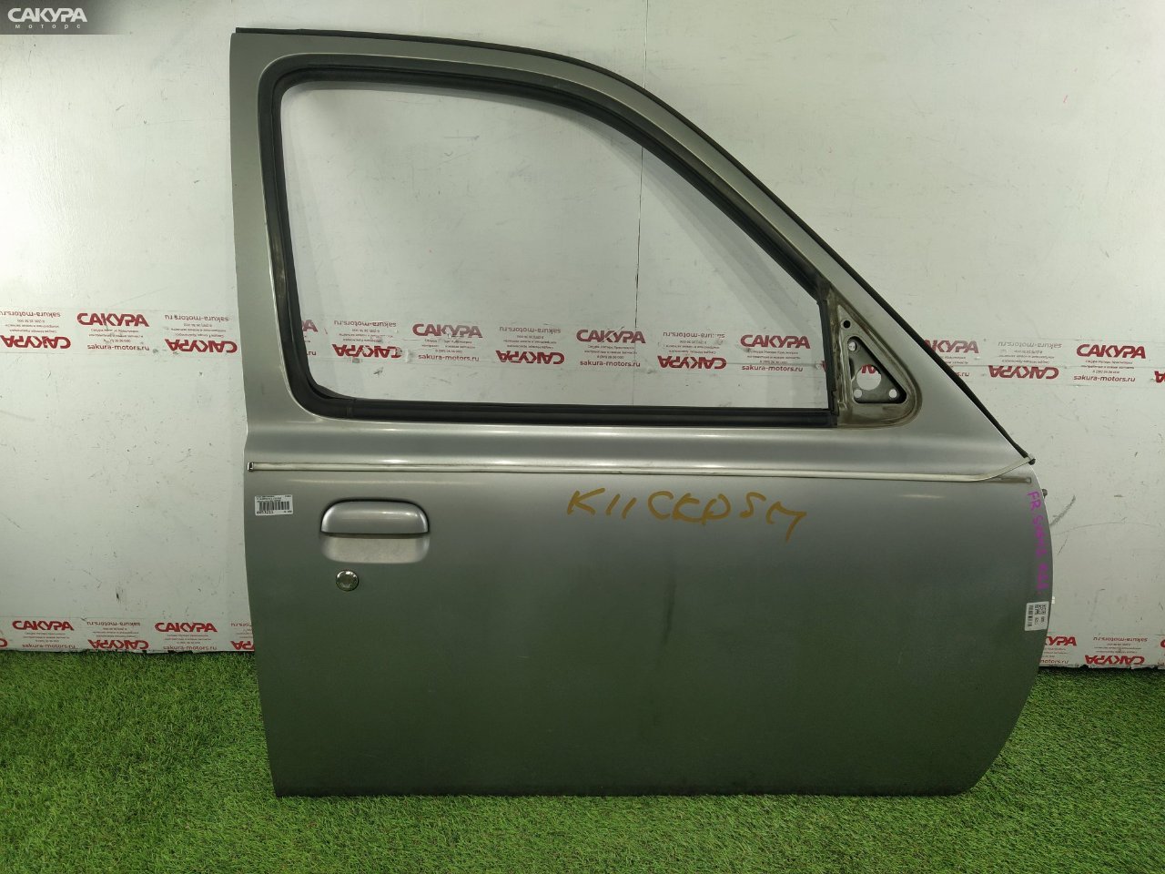 Дверь боковая передняя правая Nissan March K11 CG10DE: купить в Сакура Красноярск.