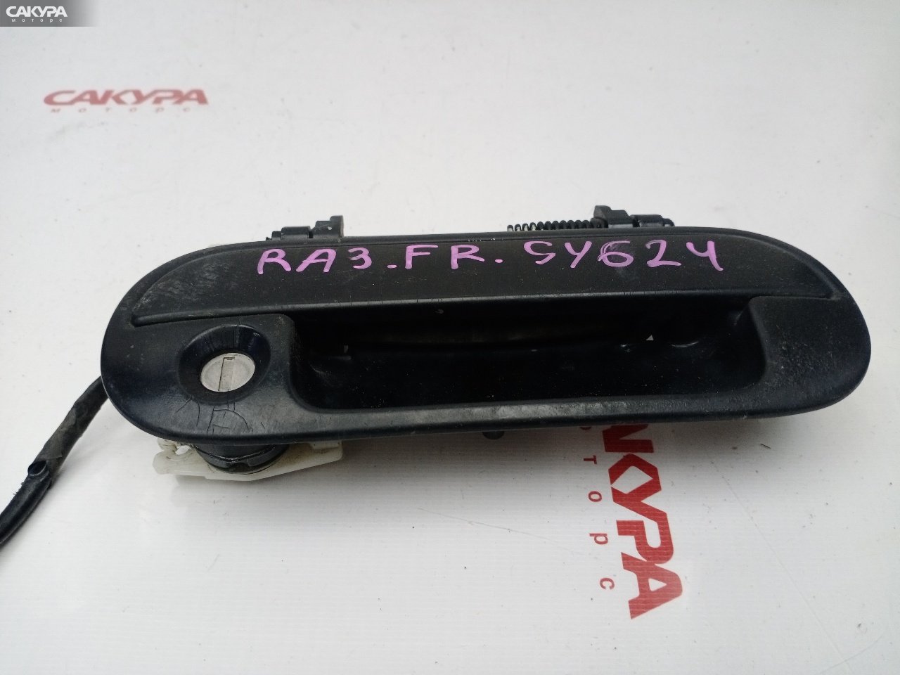 Ручка наружная передняя правая Honda Odyssey RA3 F23A: купить в Сакура Красноярск.