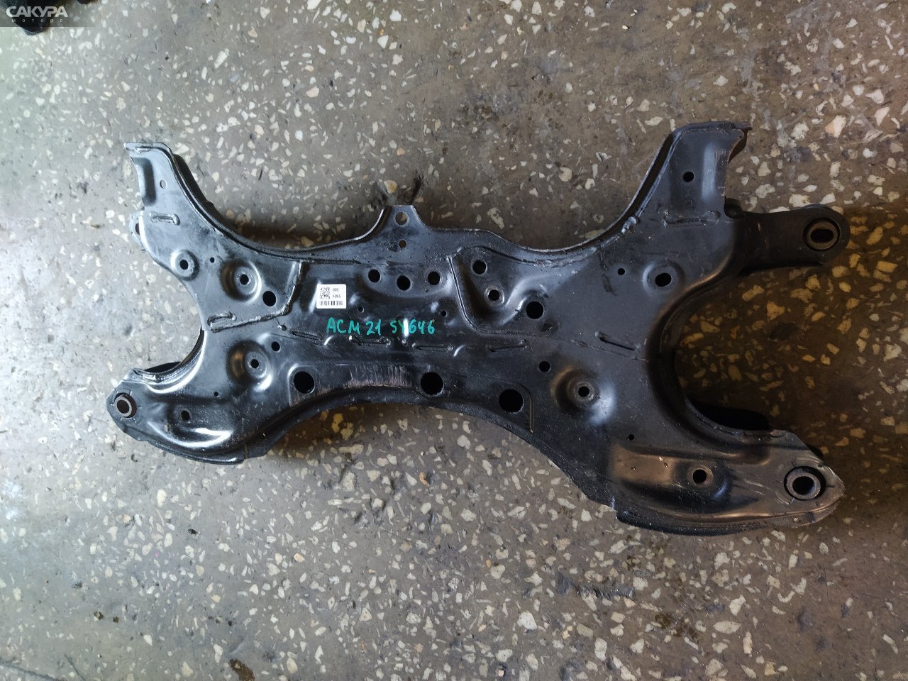 Балка поперечная передняя Toyota Ipsum ACM21W 2AZ-FE: купить в Сакура Красноярск.