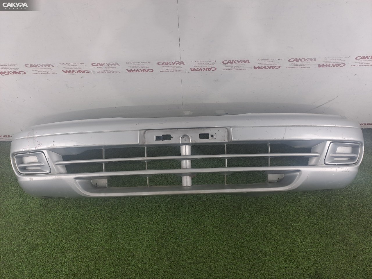 Бампер передний Nissan Sunny FB14 GA15DE A4U2: купить в Сакура Красноярск.