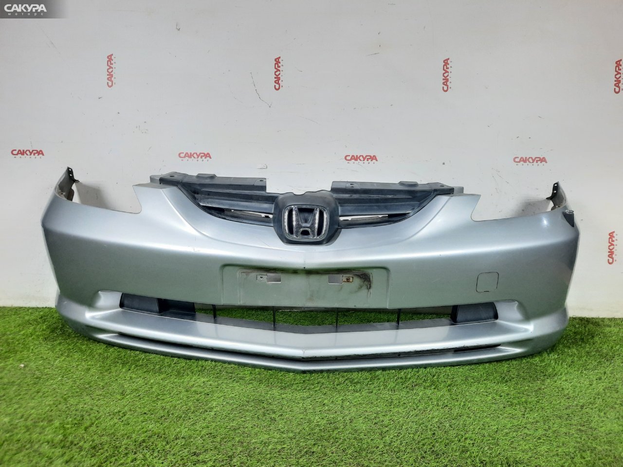 Бампер передний Honda FIT Aria GD8 L15A U1A2: купить в Сакура Красноярск.