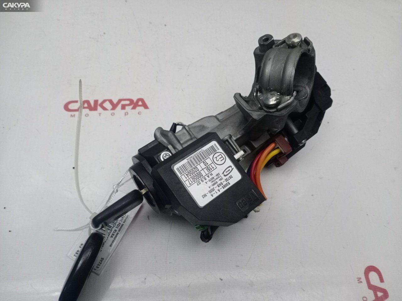 Замок зажигания Honda Civic FD1 R18A: купить в Сакура Красноярск.