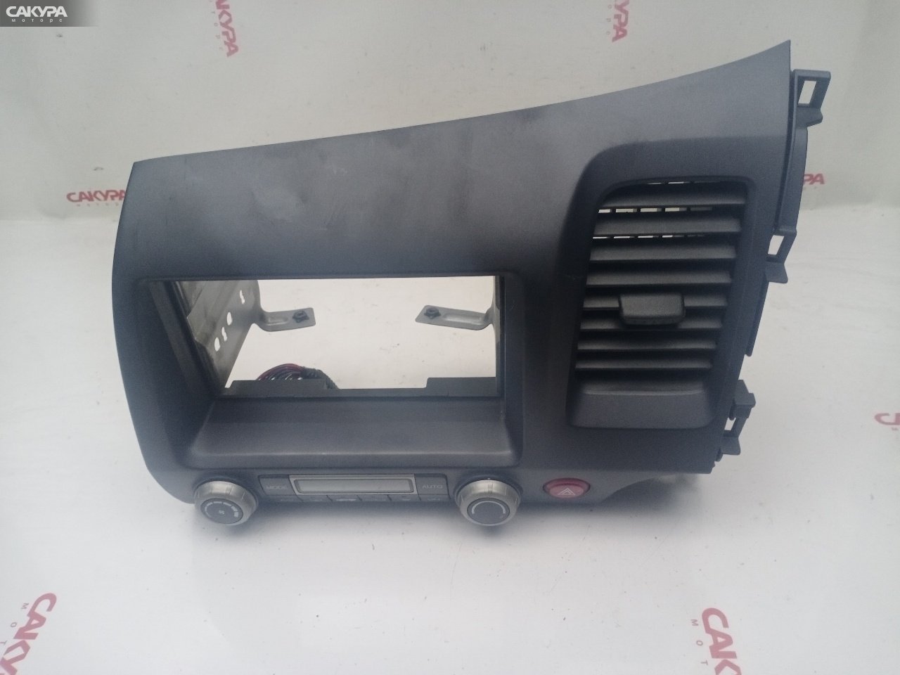 Блок управления климат-контролем Honda Civic FD1 R18A: купить в Сакура Красноярск.