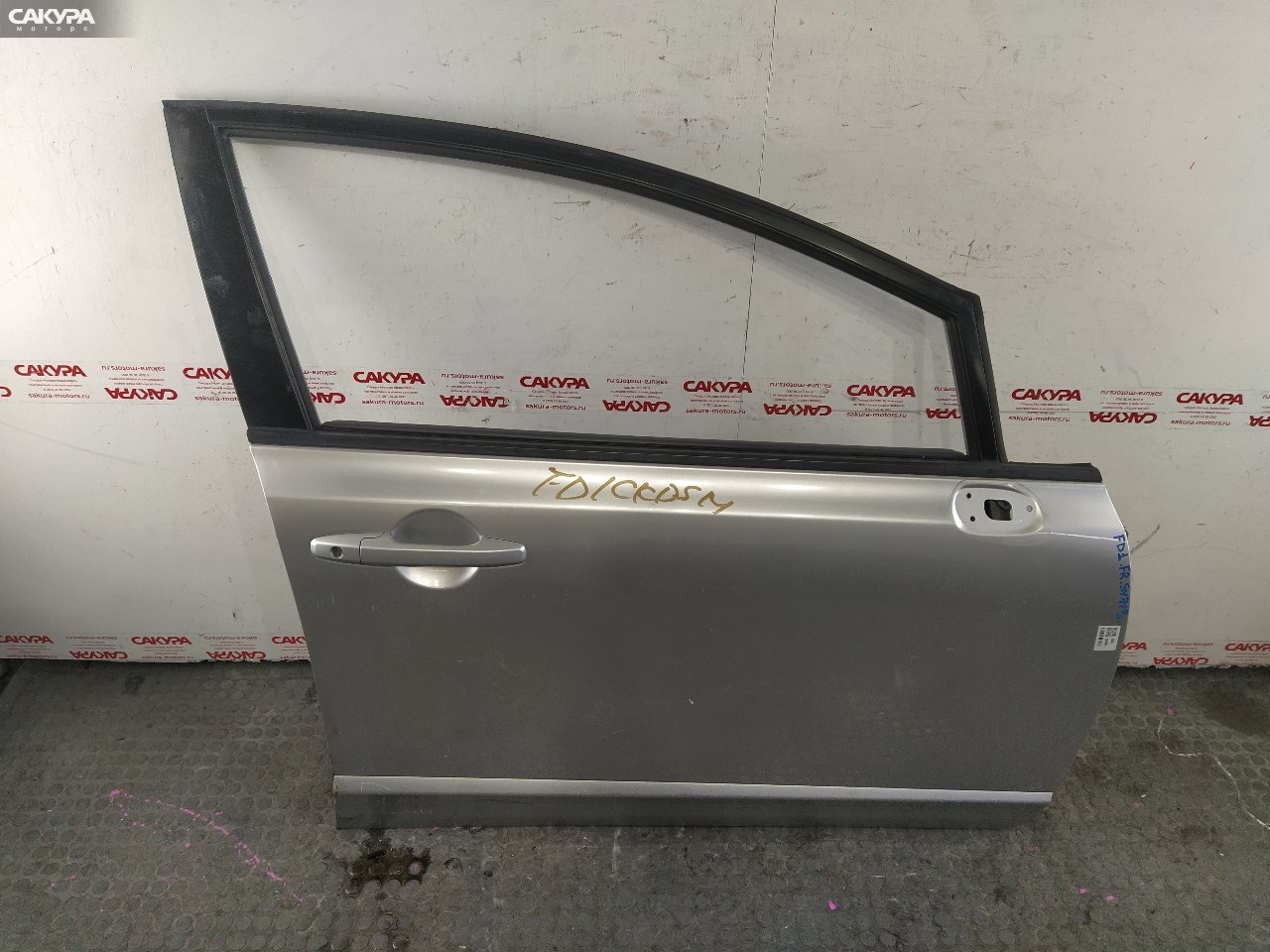 Дверь боковая передняя правая Honda Civic FD1 R18A: купить в Сакура Красноярск.