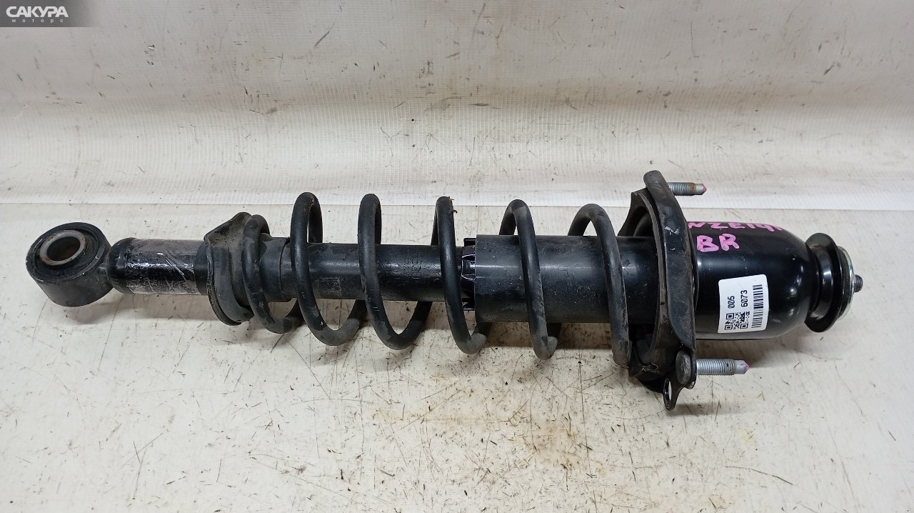 Стойка подвески задняя правая Toyota Corolla Axio NZE141 1NZ-FE: купить в Сакура Красноярск.