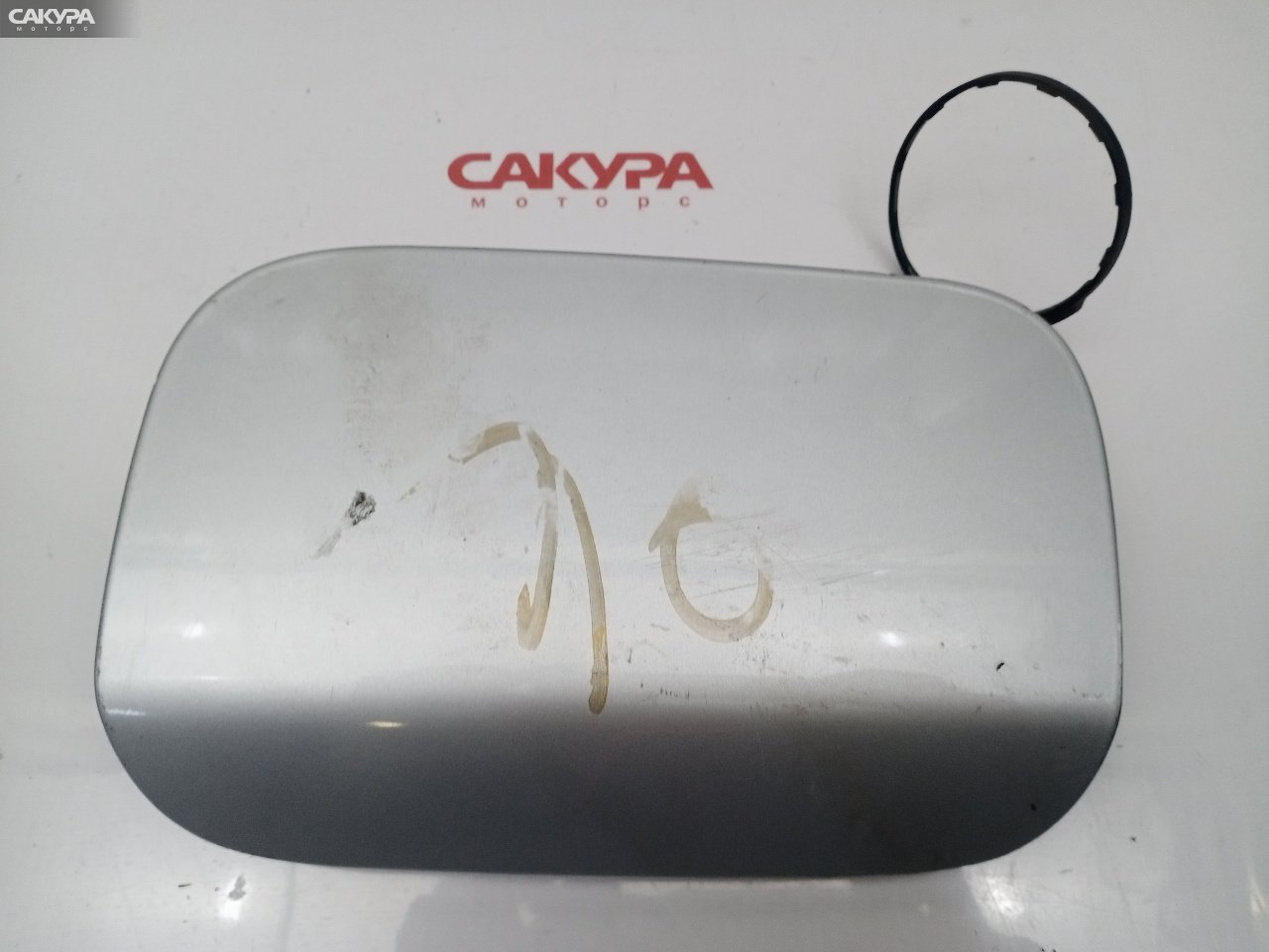 Лючок топливного бака Toyota Allion ZRT260 2ZR-FAE: купить в Сакура Красноярск.