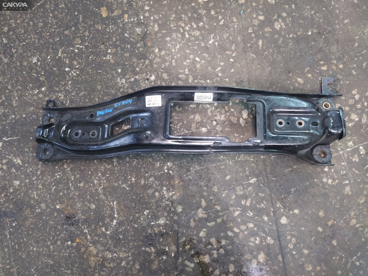 Балка продольная передняя Mazda Demio DW5W B5-ME: купить в Сакура Красноярск.