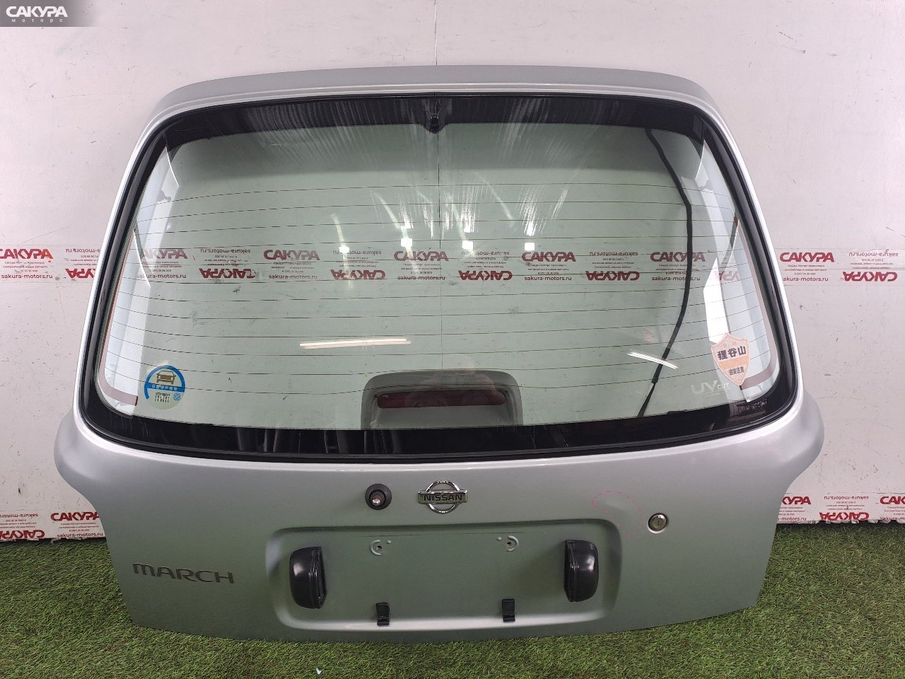 Дверь багажника Nissan March K11 CG10DE: купить в Сакура Красноярск.