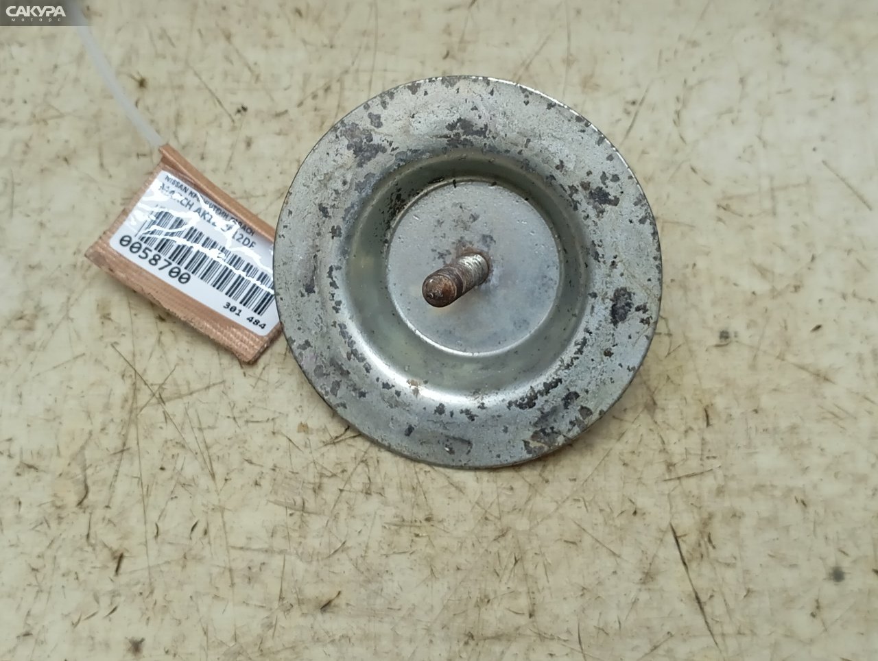 Кронштейн запасного колеса Nissan March AK12 CR12DE: купить в Сакура Красноярск.