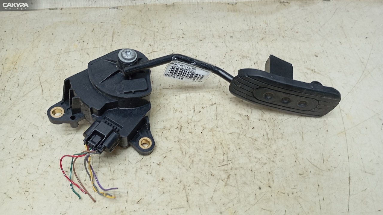 Датчик положения педали акселератора Nissan March AK12 CR12DE: купить в Сакура Красноярск.