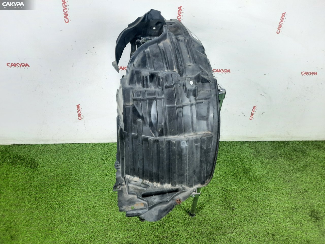 Подкрылок передний левый Nissan March AK12 CR12DE: купить в Сакура Красноярск.