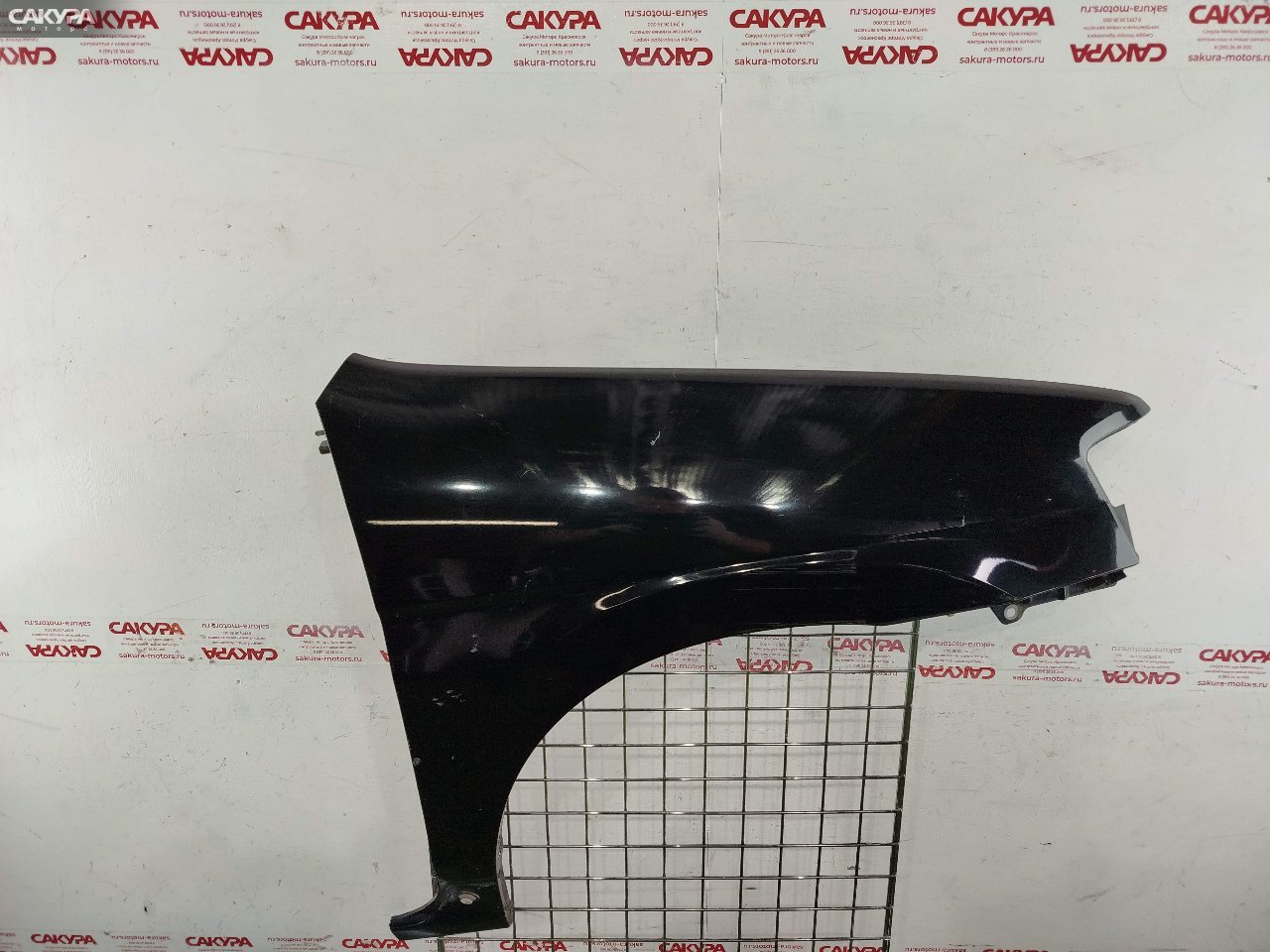 Крыло переднее правое Mazda Demio DW5W B5-E: купить в Сакура Красноярск.