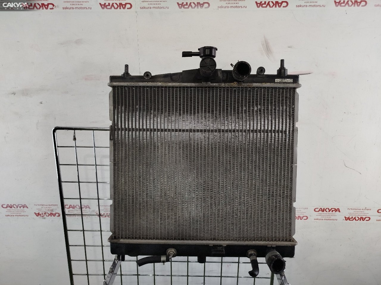 Радиатор двигателя Nissan March AK12 CR12DE: купить в Сакура Красноярск.