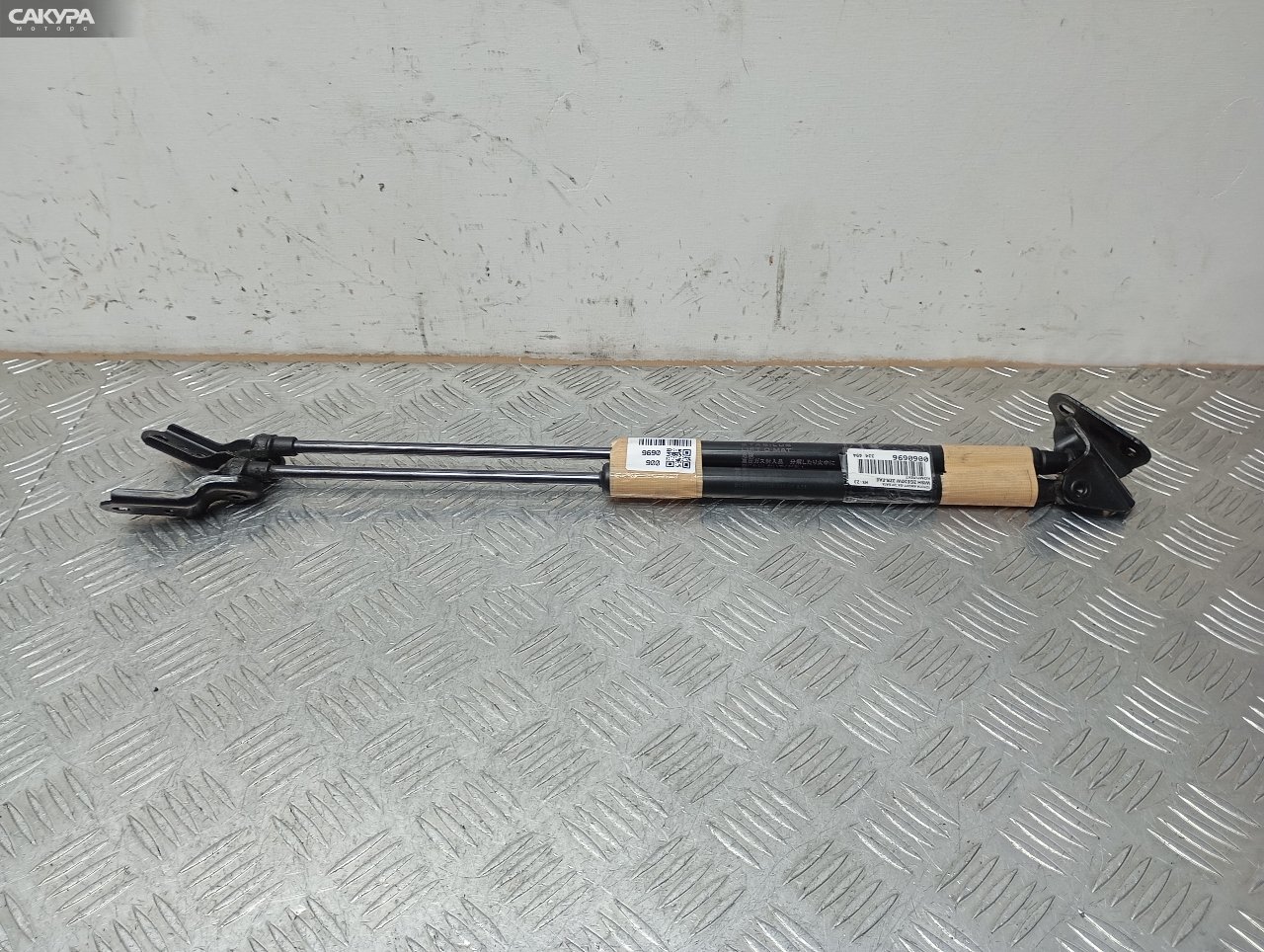 Амортизатор багажника Toyota Wish ZGE20 2ZR-FAE: купить в Сакура Красноярск.