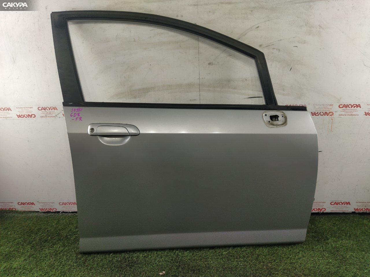 Дверь боковая передняя правая Honda FIT Aria GD8 L15A: купить в Сакура Красноярск.
