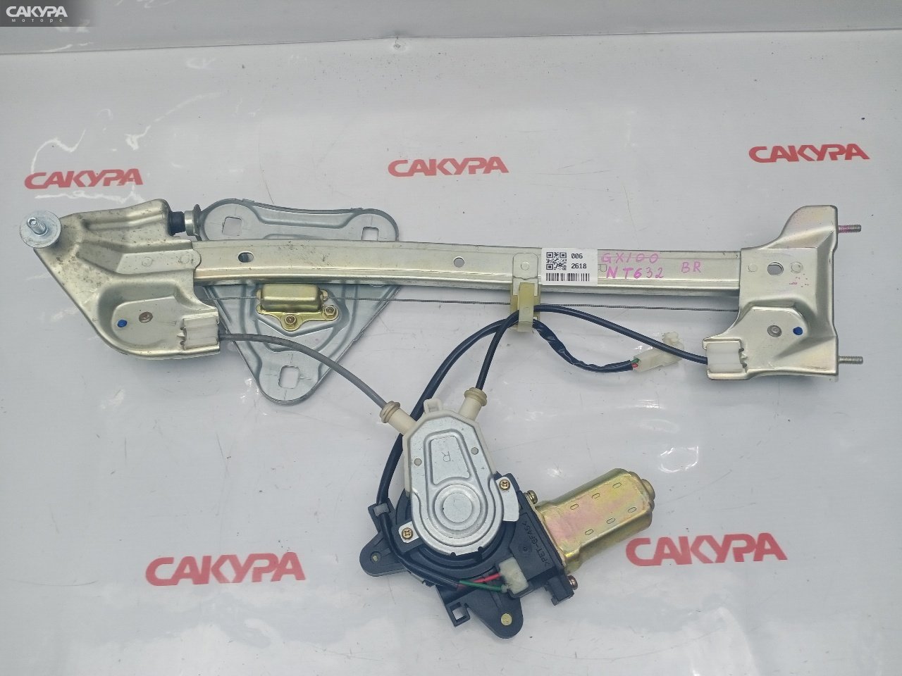 Стеклоподъемник задний правый Toyota Chaser GX100 1G-FE: купить в Сакура Красноярск.