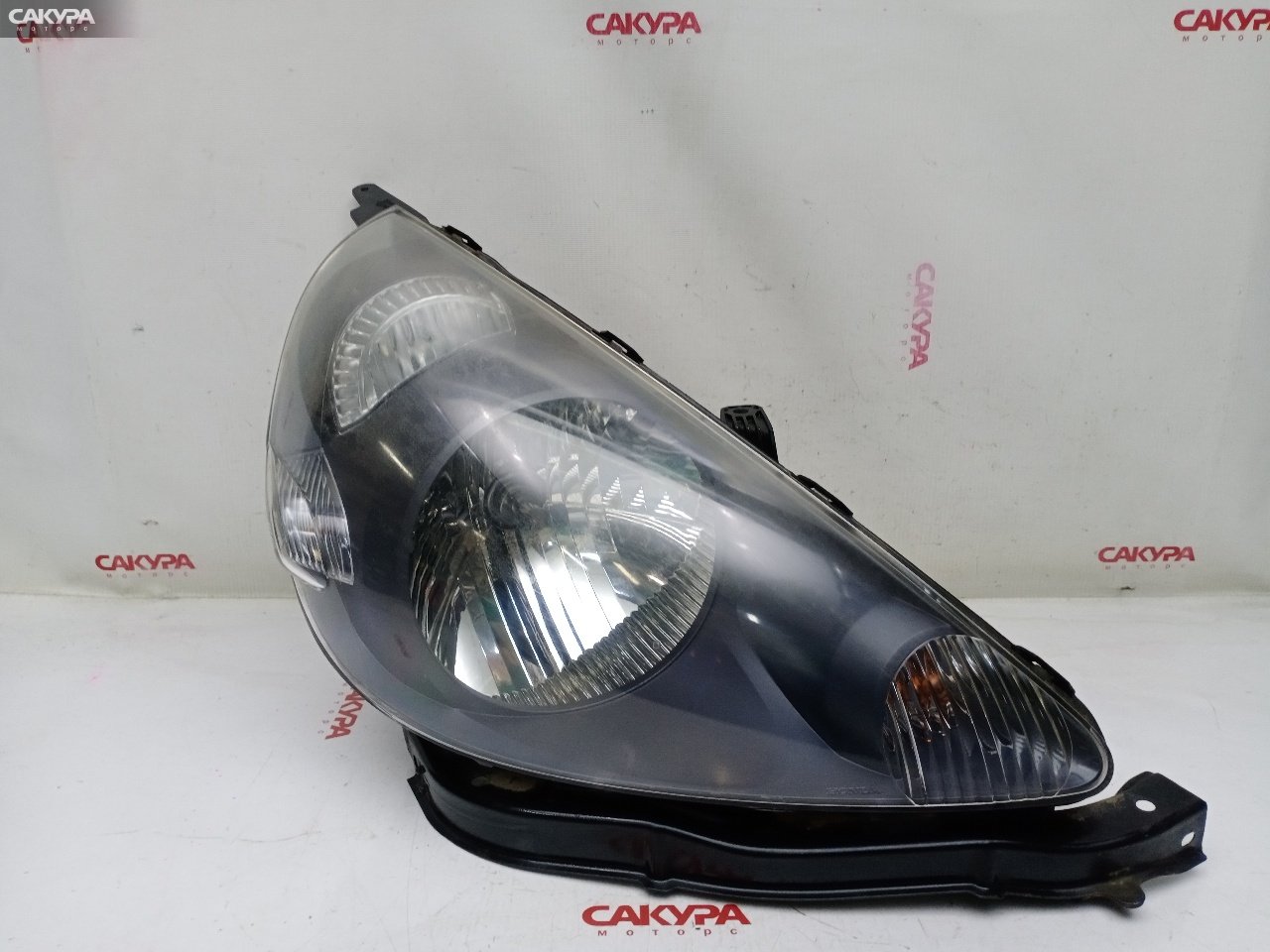 Фара правая Honda FIT GD1 L13A P1680: купить в Сакура Красноярск.