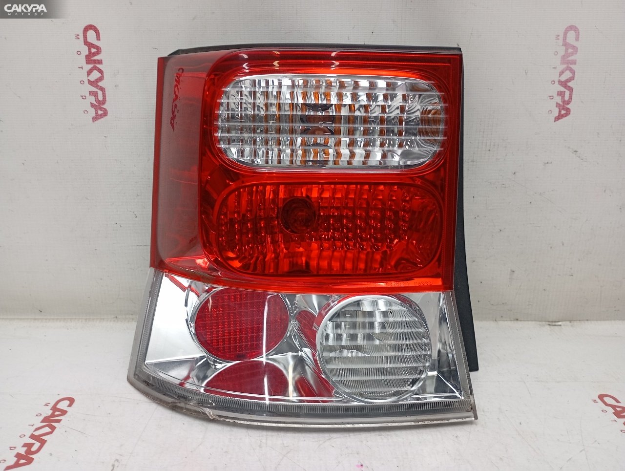 Фонарь стоп-сигнала левый Honda Mobilio GB1 L15A P4502: купить в Сакура Красноярск.