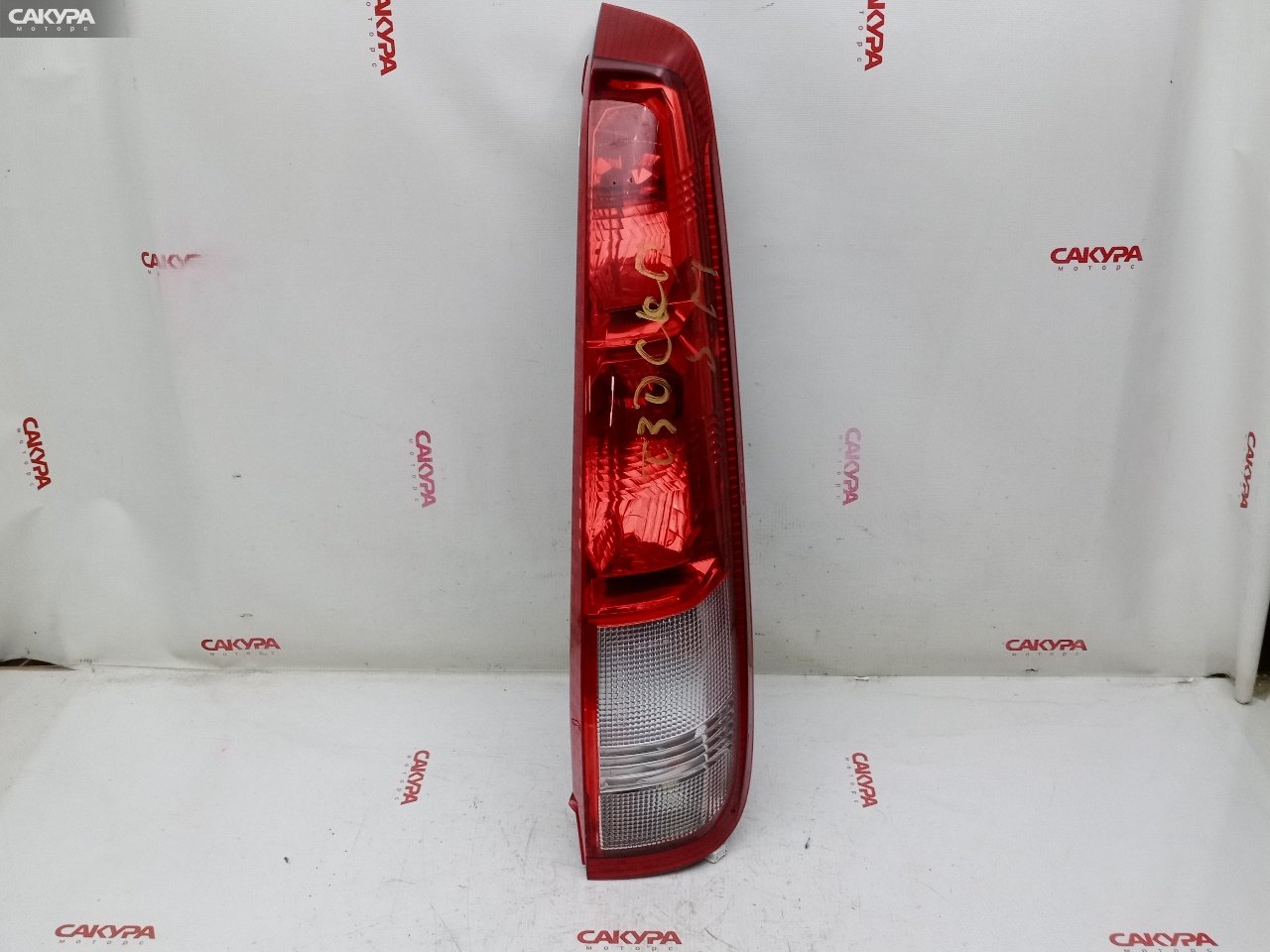 Фонарь стоп-сигнала правый Nissan X-TRAIL NT30 QR20DE 4913: купить в Сакура Красноярск.