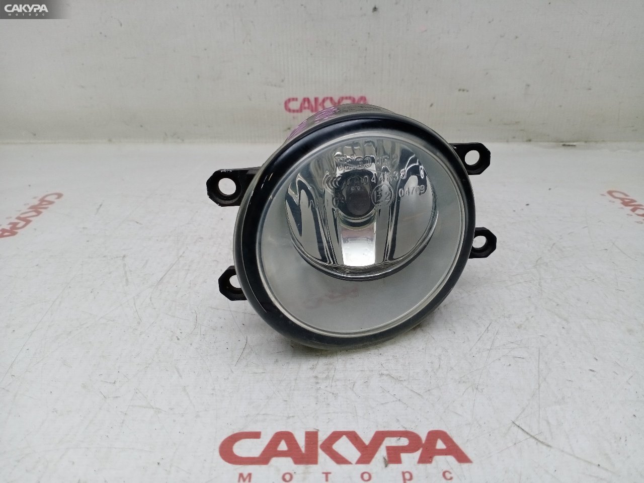 Фара противотуманная Toyota Prius ZVW30 2ZR-FXE 04709: купить в Сакура Красноярск.