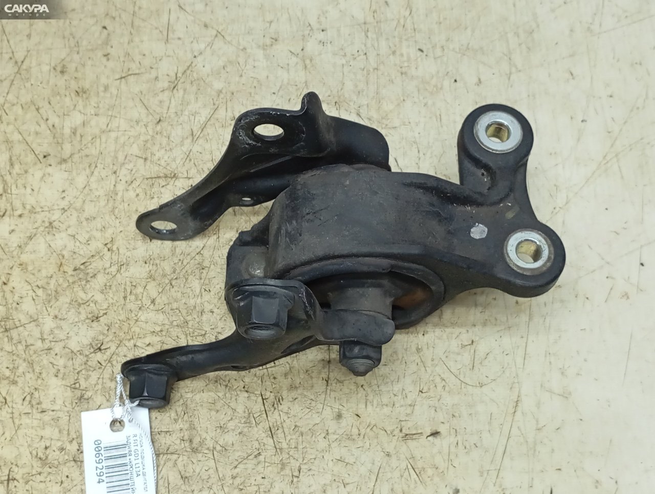 Подушка двигателя задняя Honda FIT GD1 L13A: купить в Сакура Красноярск.