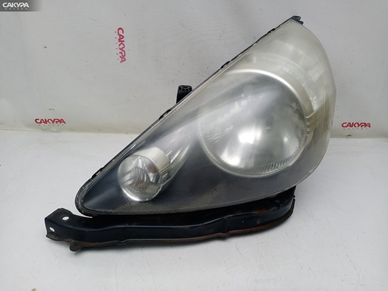 Фара левая Honda FIT GD2 L13A P4944: купить в Сакура Красноярск.