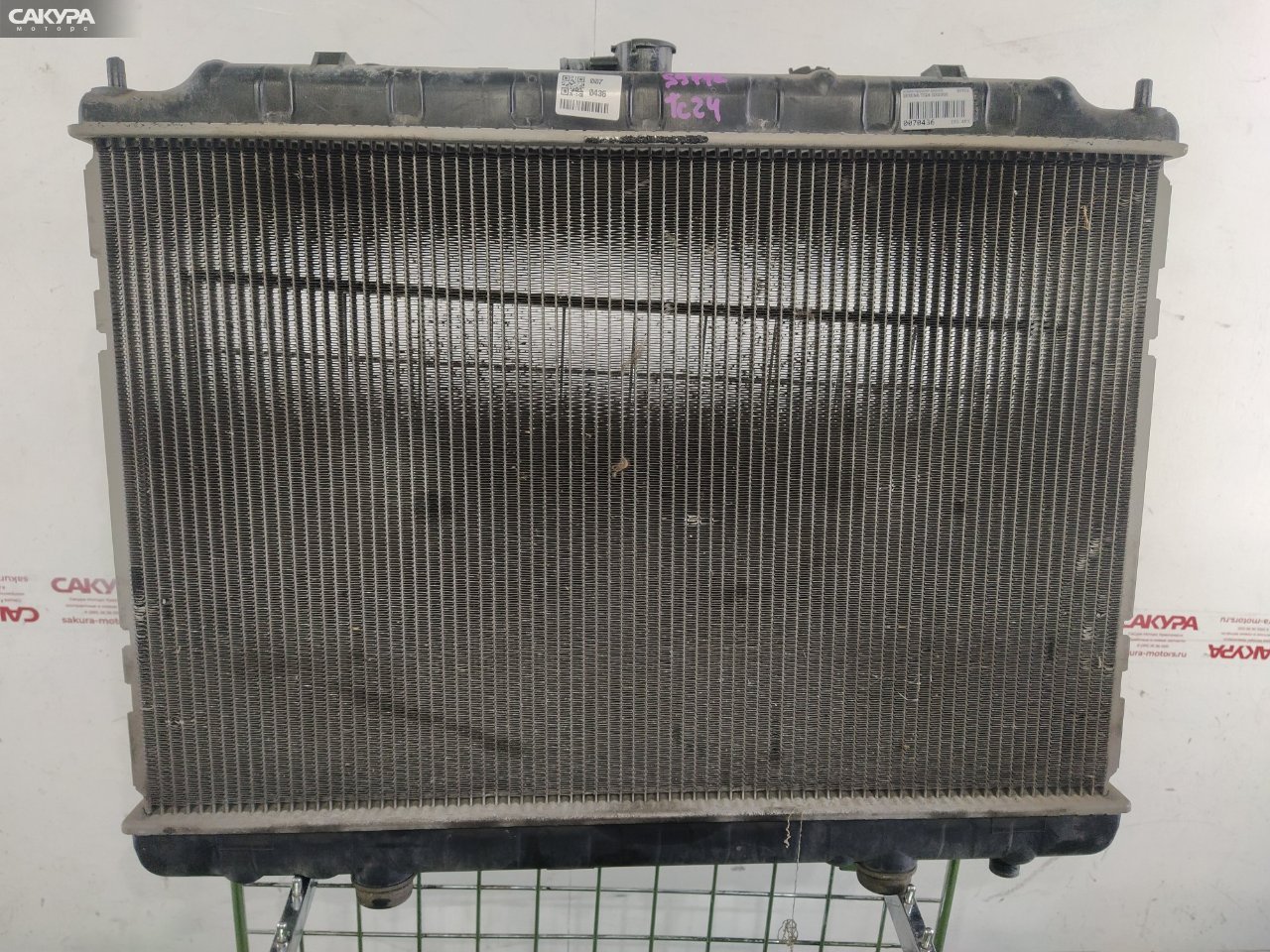 Радиатор двигателя Nissan Serena TC24 QR20DE: купить в Сакура Красноярск.