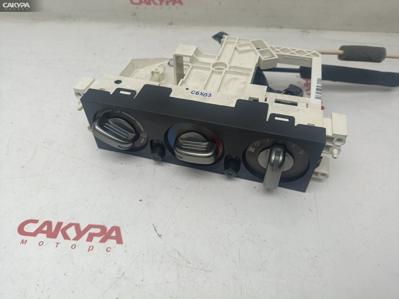 Блок управления климат-контролем Nissan X-TRAIL NT30 QR20DE: купить в Сакура Красноярск.