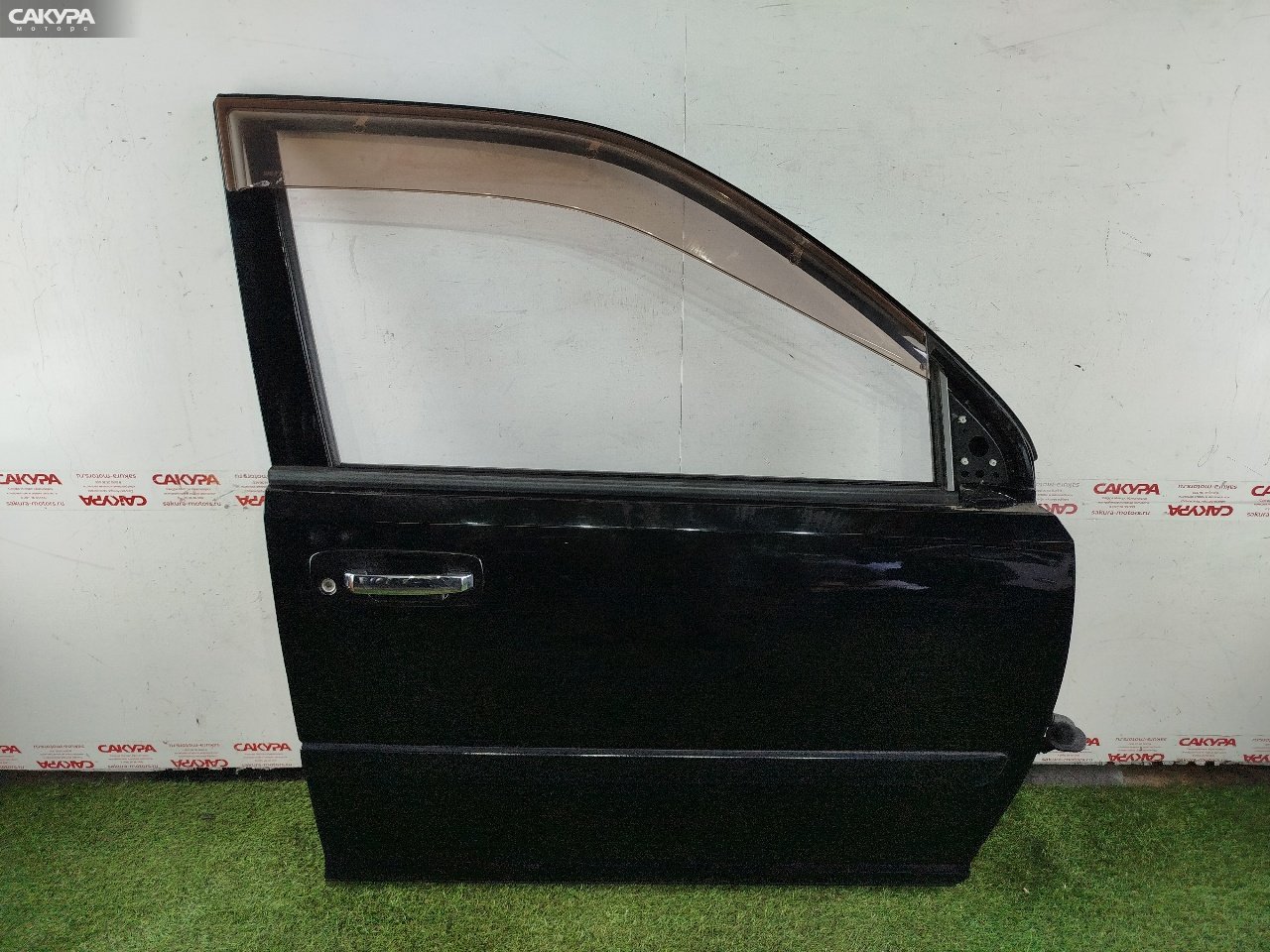 Дверь боковая передняя правая Nissan X-TRAIL NT30 QR20DE: купить в Сакура Красноярск.
