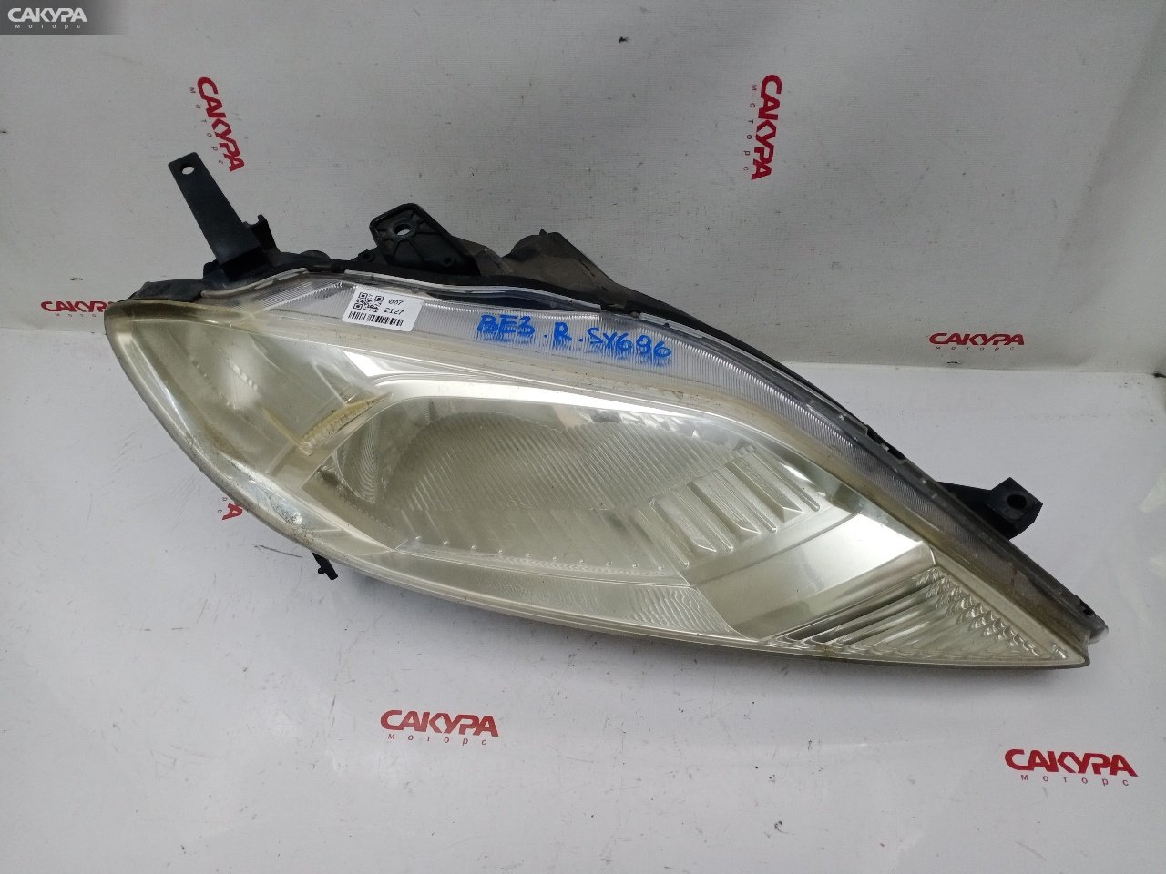 Фара правая Honda Edix BE3 K20A P4642: купить в Сакура Красноярск.