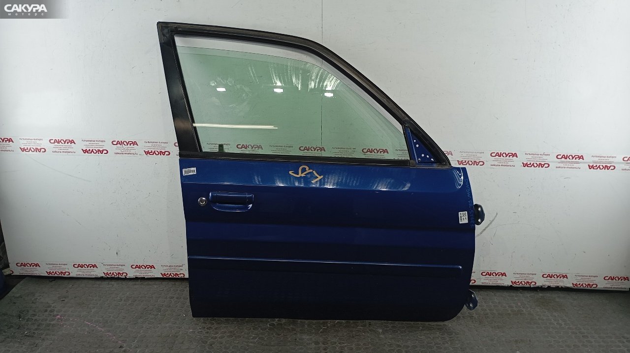 Дверь боковая передняя правая Mazda Demio DW3W B3E: купить в Сакура Красноярск.
