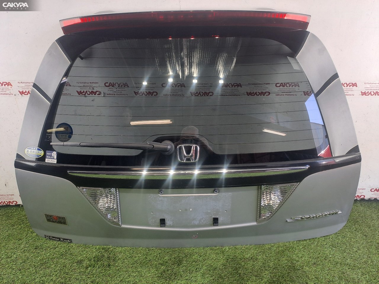 Дверь багажника Honda Stream RN1 D17A: купить в Сакура Красноярск.