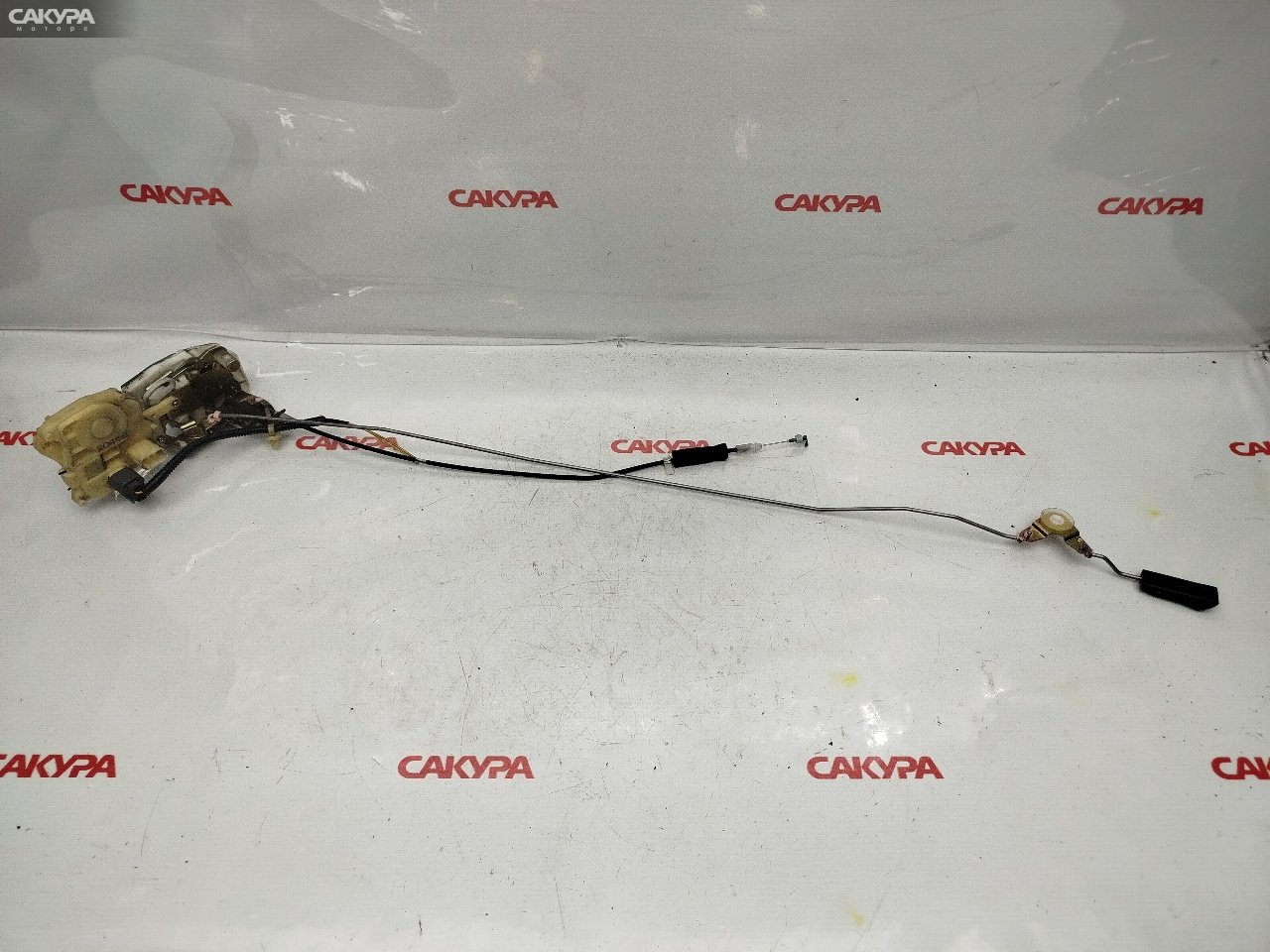 Замок дверной задний правый Honda Odyssey RA6 F23A: купить в Сакура Красноярск.