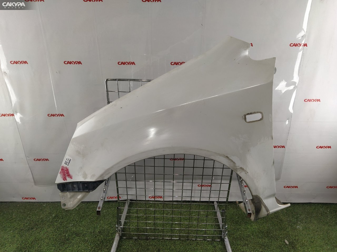Крыло переднее левое Honda Stream RN1 D17A: купить в Сакура Красноярск.