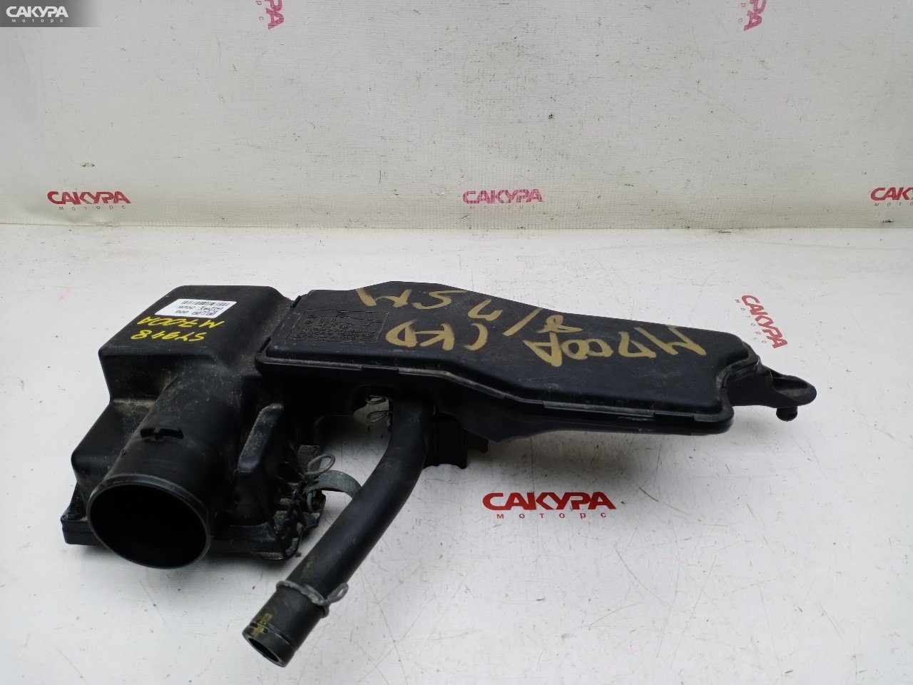 Корпус воздушного фильтра Toyota Passo M700A 1KR-FE: купить в Сакура Красноярск.