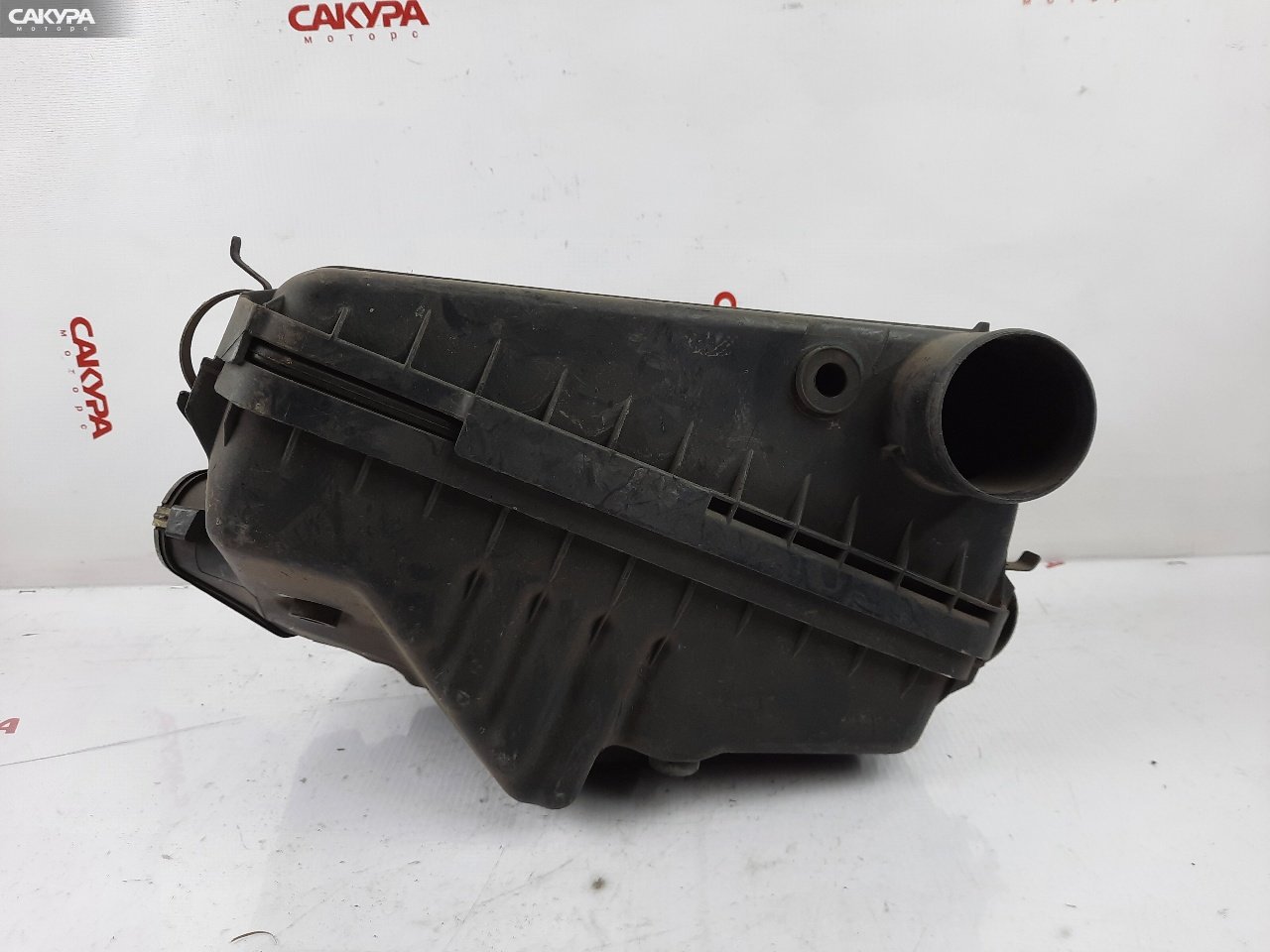 Корпус воздушного фильтра Toyota Caldina ST190G 4S-FE: купить в Сакура Красноярск.